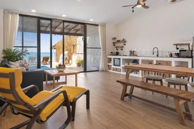 SeaSalt BeachFront Holiday Home, Private pool, 2 Bedroom house – Photos 4